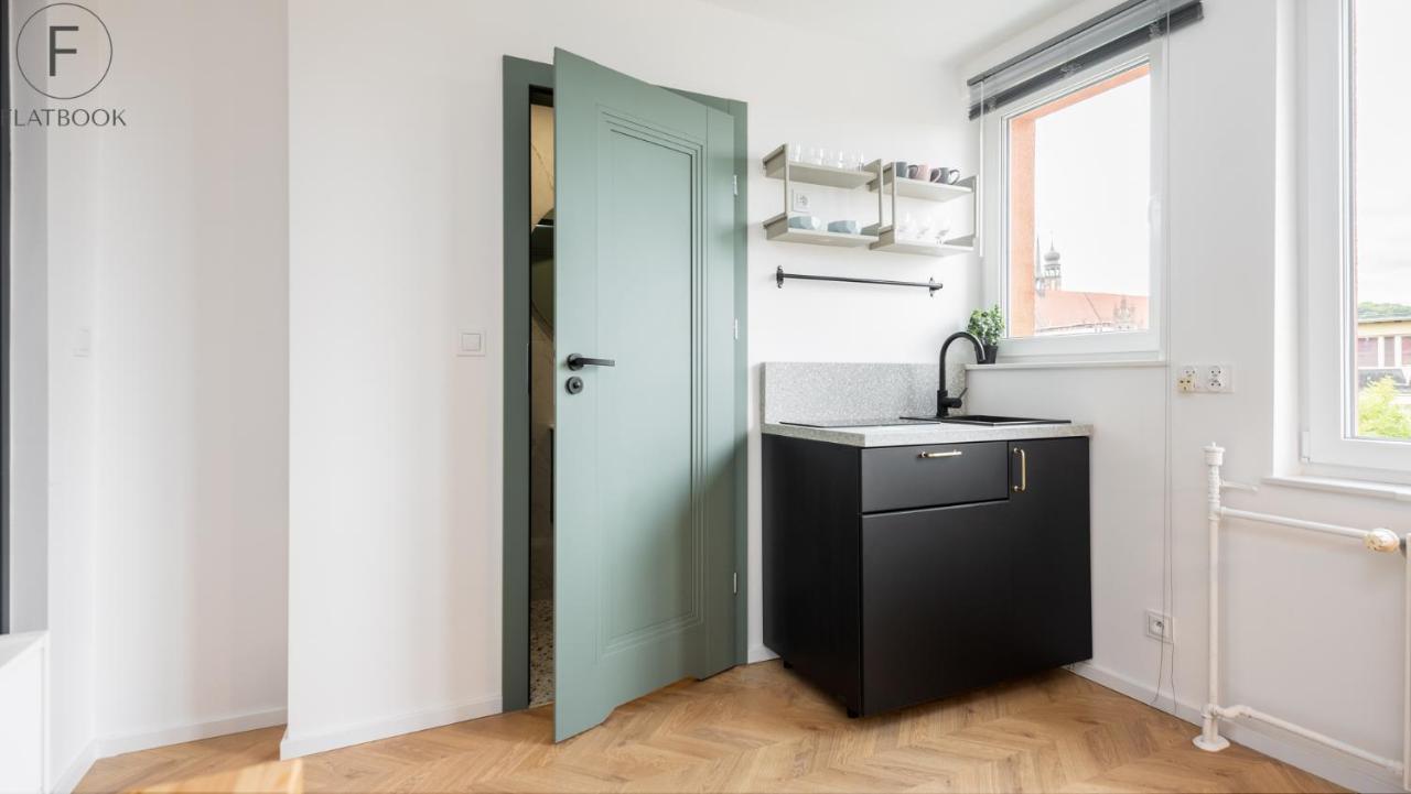 Flatbook - City Center Apartments Zabi Kruk Гданск Екстериор снимка